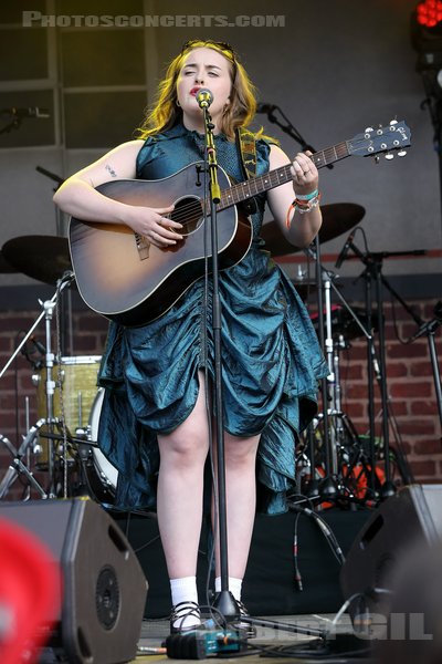 NELL MESCAL - 2024-08-21 - SAINT CLOUD - Domaine National - Scene Firestone - 